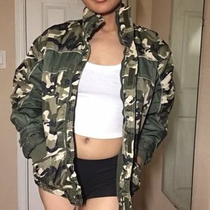 Camo Printed Puffy Jacket